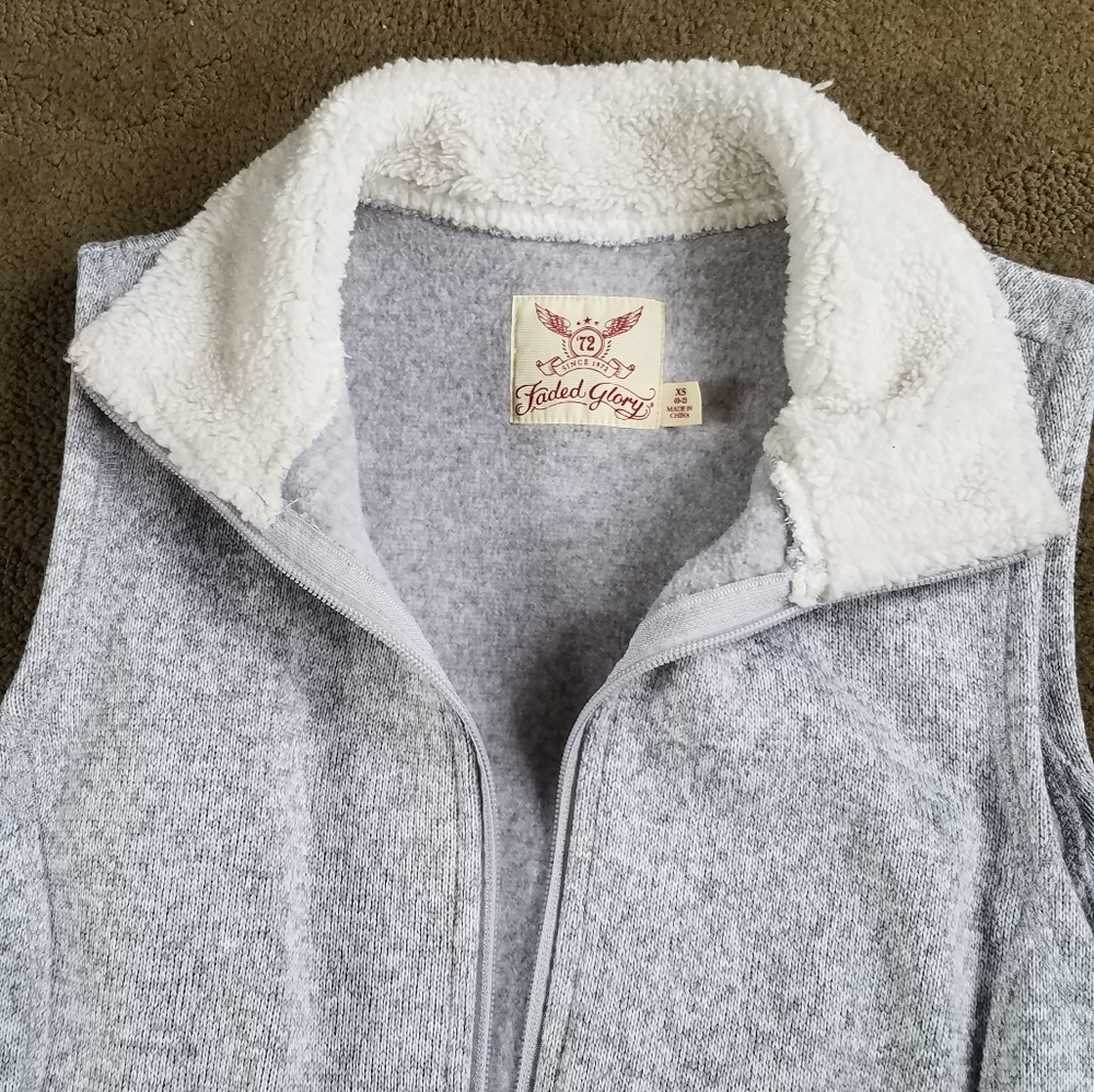 Vest - Picture 2 of 2